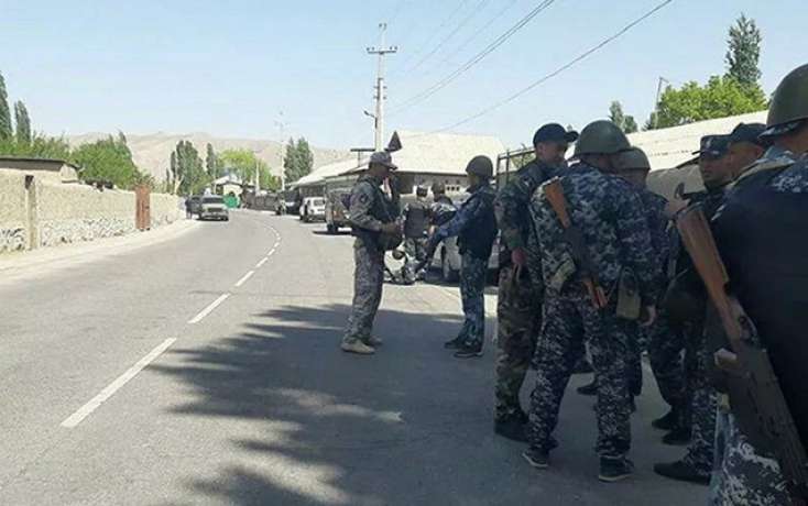 Qirgizistan-Tacikistan serhedinde gerginlik davam edir - 1 ölü, 5 yaralı
