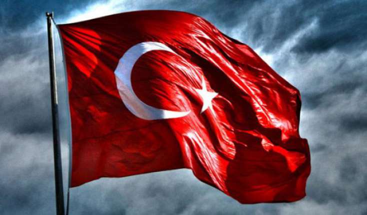 Türkiyə bayrağına və Qurani-Kərimə  hücum edildi