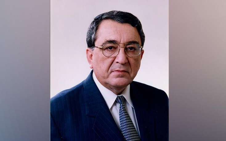 Yaşar Əliyev vəfat etdi