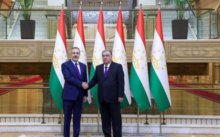 Tacikistan Prezidenti Türkiyənin xarici işlər naziri ilə görüşdü