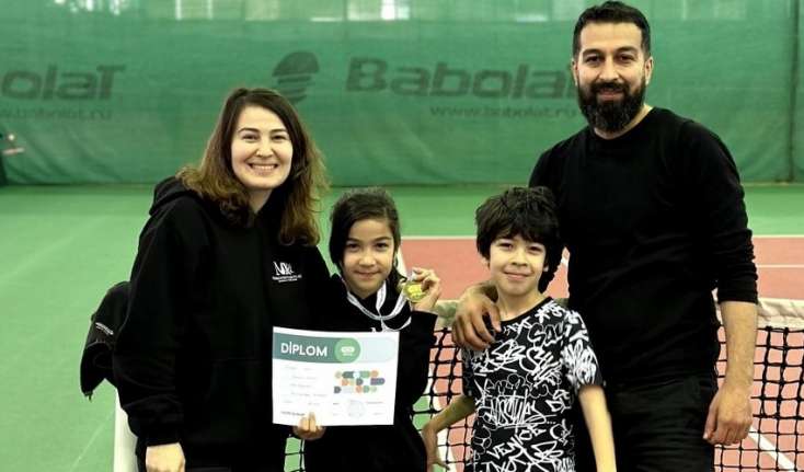 Tanınmış şahmatçının qızı tennis üzrə Azərbaycan çempionu oldu