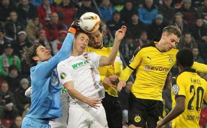 Almaniya kuboku: Dortmund "Borussiya"sı 1/4 finalda (VİDEO)