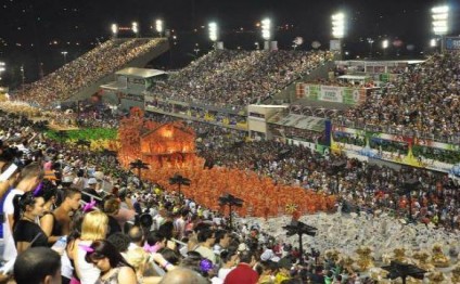 ​Rio karnavalında qəza baş verdi