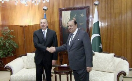 İlham Əliyev Pakistan prezidenti ilə görüşdü