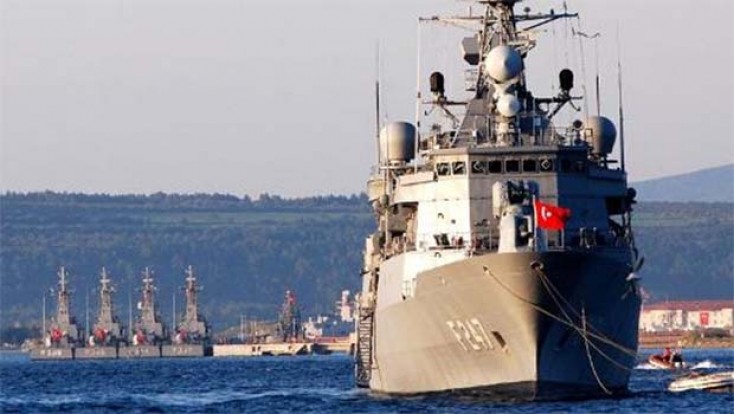Türkiyənin döyüş gəmiləri rus limanına daxil oldu