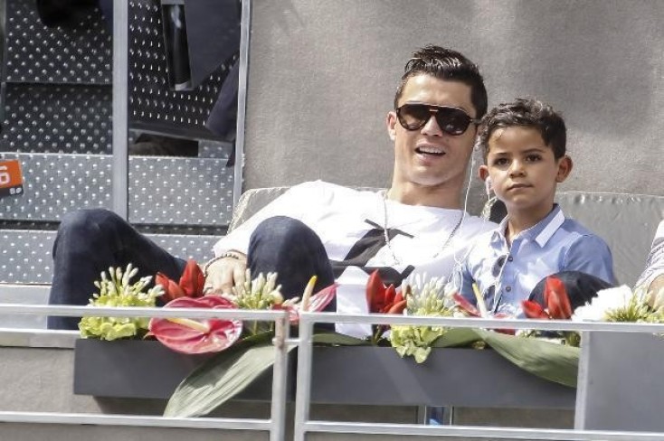 Ronaldo oğlu Ronaldo qalib oldu...
