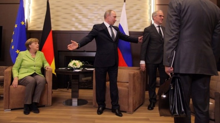 Putin və Merkel Suriyanı müzakirə etdi