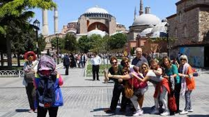 Bu il İstanbula gedən azərbaycanlı turistlər 