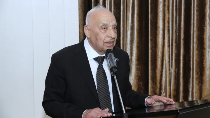 İkram Kərimov vəfat etdi