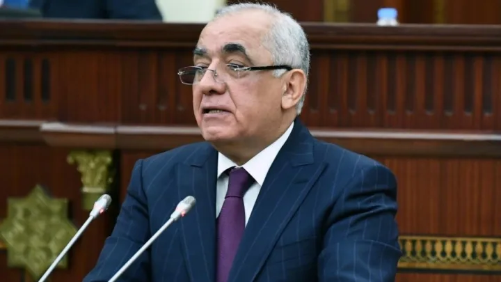Əli Əsədov yeni qərar imzaladı