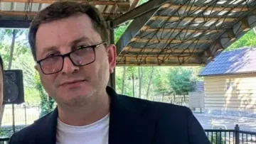 Vəzifəli şəxs evində ölü tapıldı