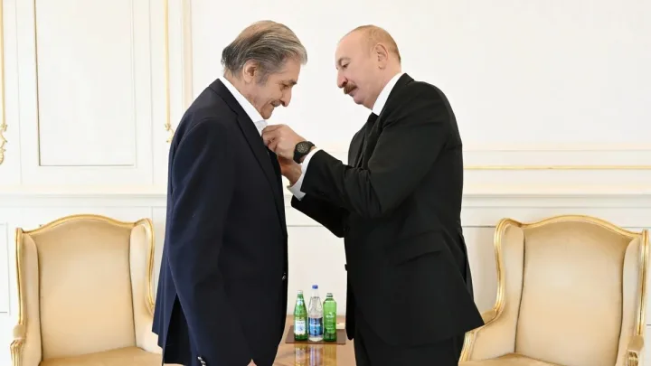 Prezident Fərhad Xəlilova "İstiqlal" ordenini təqdim etdi -