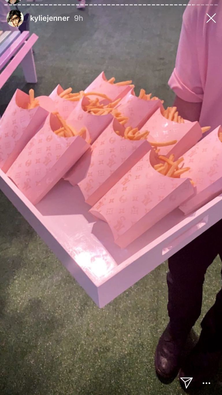 ​Kylie Jenner qızına milyon dollarlıq doğum günü təşkil edib