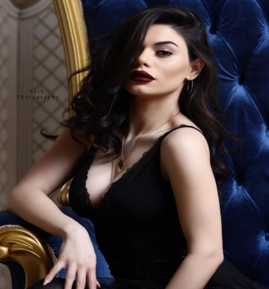 Aysundan cazibədar 