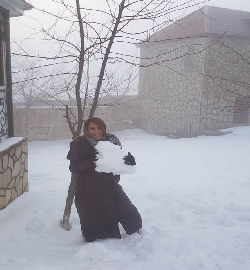 Elnarə Abdullayevanın qardan adamı