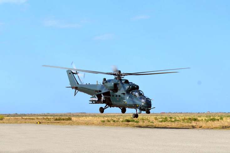 Hərbi Hava Qüvvələri helikopter bölmələrinin taktiki-uçuş məşqləri keçirilib