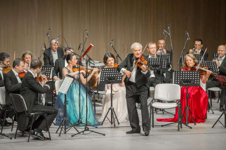 Heydər Əliyev Mərkəzində Vyana Ştraus Festival Orkestrinin konserti olub -