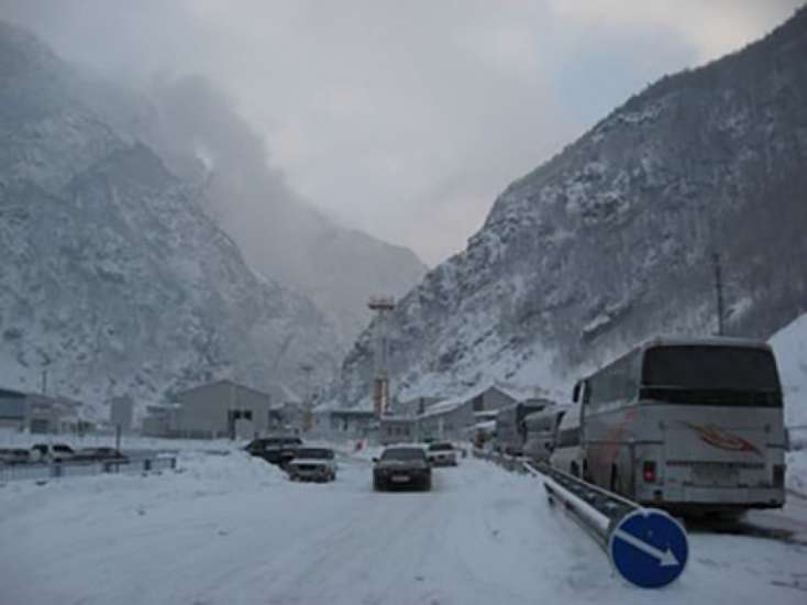Gürcüstan-Rusiya magistral yolu 