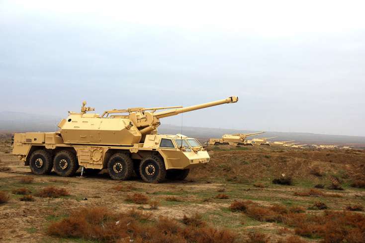 Azərbaycan ordusu DANA özüyeriyən artilleriya qurğularından praktiki atışlar icra edib