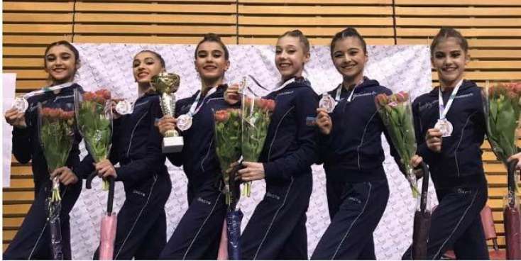 Gənc bədii gimnastlarımız Polşada 5 medal qazandılar - 