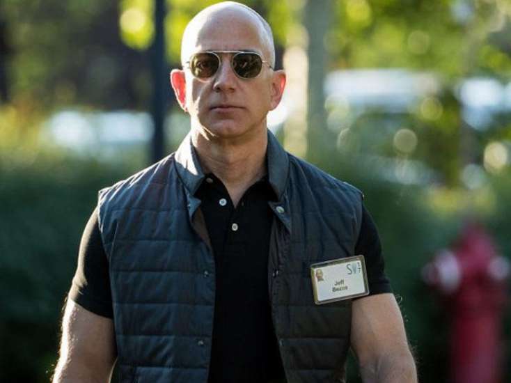 Onlayn ticarətin əsasını qoyan Ceff Bezos kimdir? - 