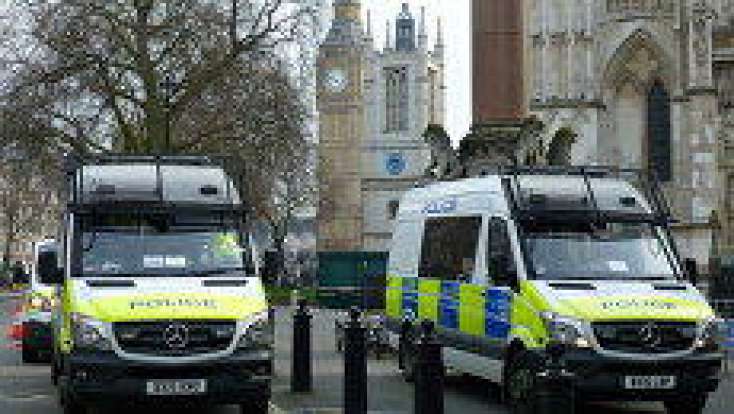 Londonda bomba tapıldı