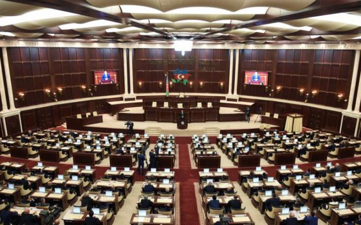 Milli Məclisin plenar iclasının vaxtı dəyişdirildi