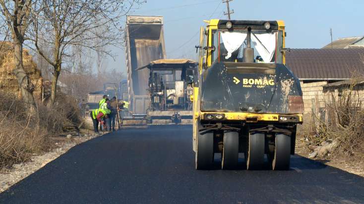Qusar rayonunun Qullar avtomobil yolu yenidən qurulur - 