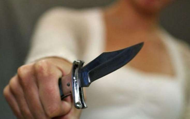 Baş Prokurorluq Göygöl rayonunda qadınlar arasında baş vermiş mübahisə zamanı onlardan birinin bıçaqlanması ilə bağlı məlumatlar yayılmışdır