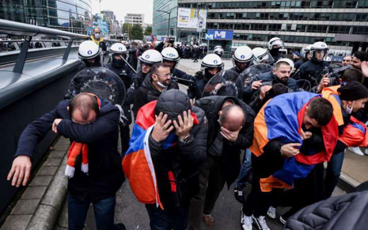 Brüssel polisi erməni etirazçıları belə dağıtdı - 