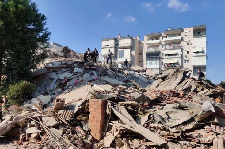ŞİDDƏTLİ ZƏLZƏLƏ baş verdi: Binalar dağıldı - 