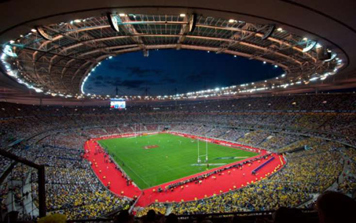Fransanın ən böyük stadionu peyvənd mərkəzi olur