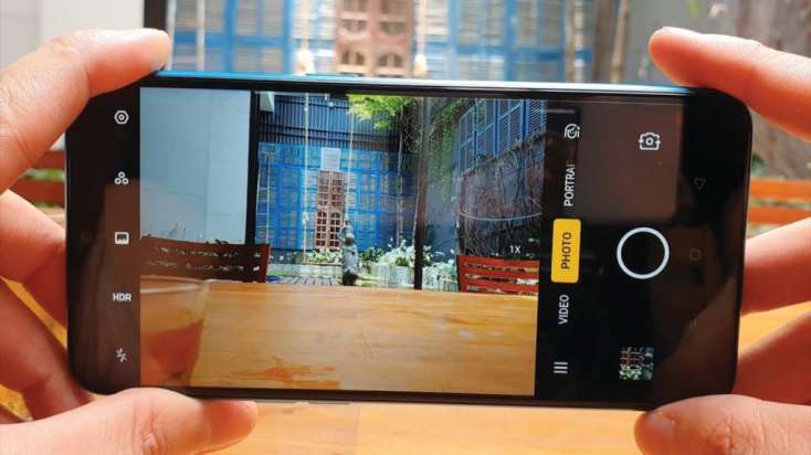 "Samsung" öz qabaqcıl smartfonlarında kameralarla bağlı 