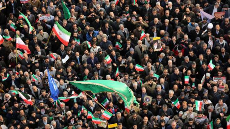 İranda xalq ayağa qalxdı: Etirazlar başlayıb