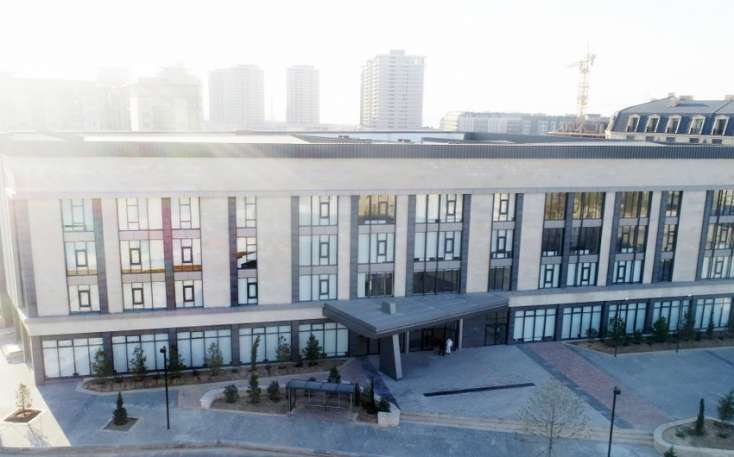 İlham Əliyev və Mehriban Əliyeva Bakı Avropa Liseyinin yeni binasının açılışını ediblər