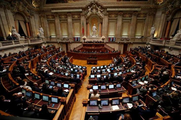 Portuqaliya parlamenti büdcə layihəsini rədd etdiyinə görə buraxıldı