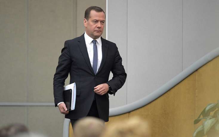 Medvedev yenidən “Vahid Rusiya”nın sədri seçildi