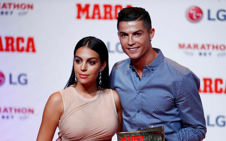 Ronaldonun nişanlısı barədə ŞOK İDDİALAR: Keçmişini açıb-tökdülər / 