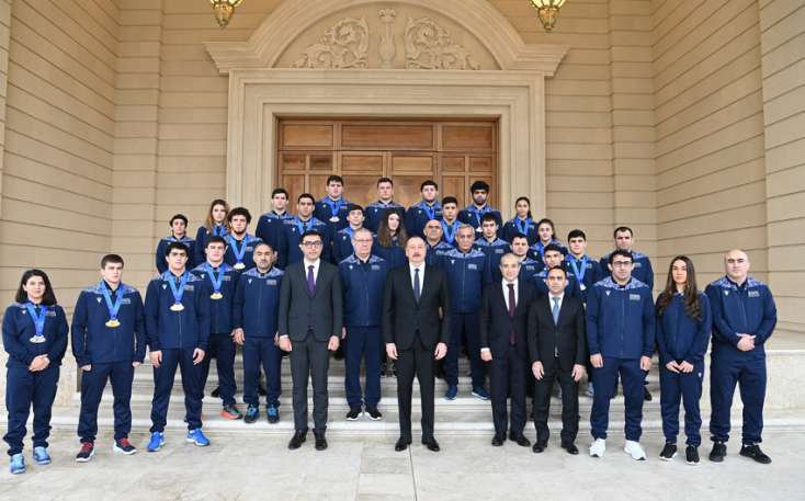 Prezident İlham Əliyev Avropa çempionatının iştirakçılarını qəbul edib -  