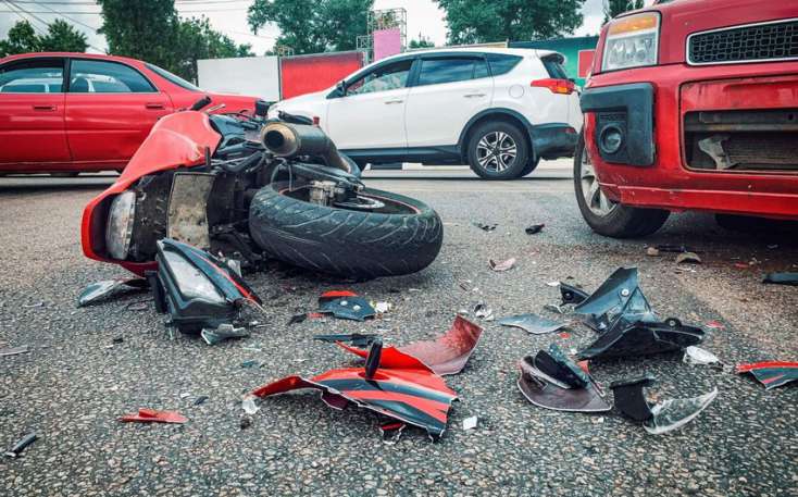 Motosiklet piyadanı vurdu - Sürücü öldü