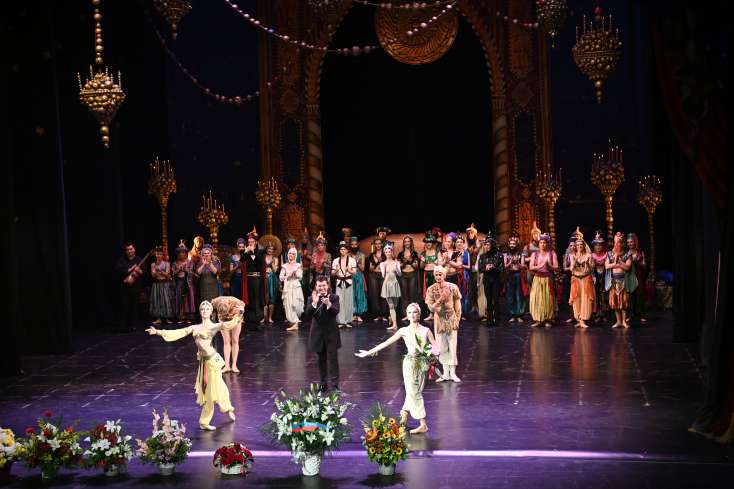 Fikrət Əmirovun "Min bir gecə" baleti Bolqarıstanda səhnələşdirilib