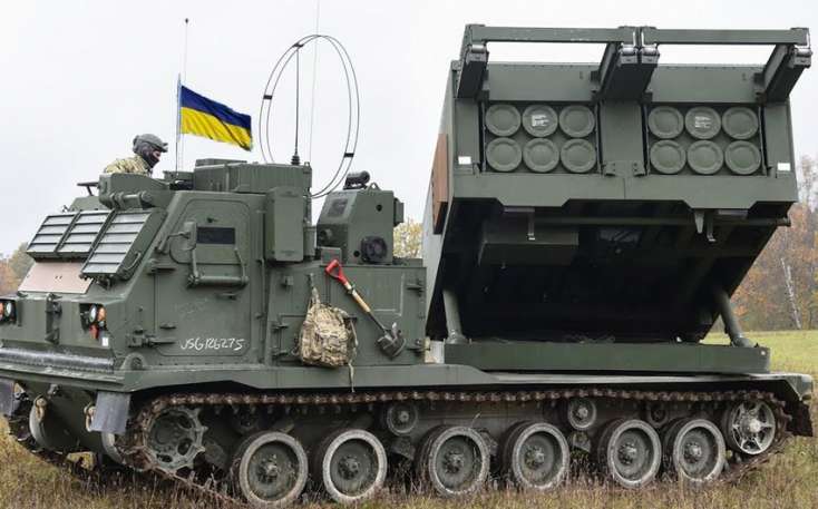 Ukrayna ABŞ-dan ilk uzaqmənzilli "M270" raket sistemlərini aldı
