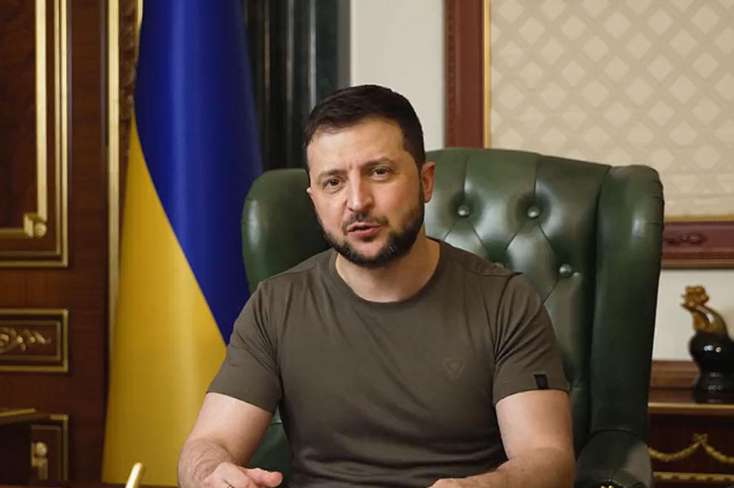Zelenski söz verdi: Donbas azad ediləcək