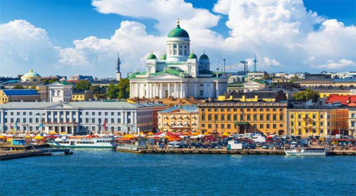 Finlandiya rus turistlərin ölkəyə girişini qadağan edir 