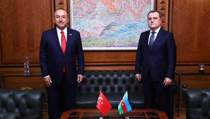 Azərbaycan və Türkiyə XİN başçıları telefonla danışdı