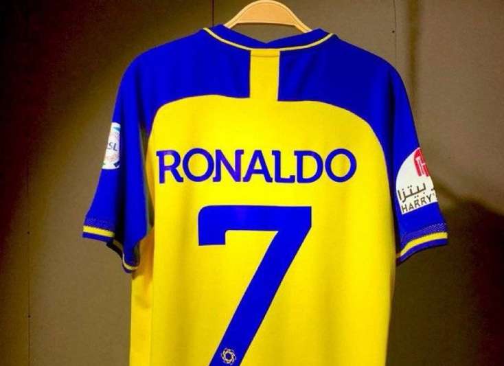 Ronaldo imzanı atır - 