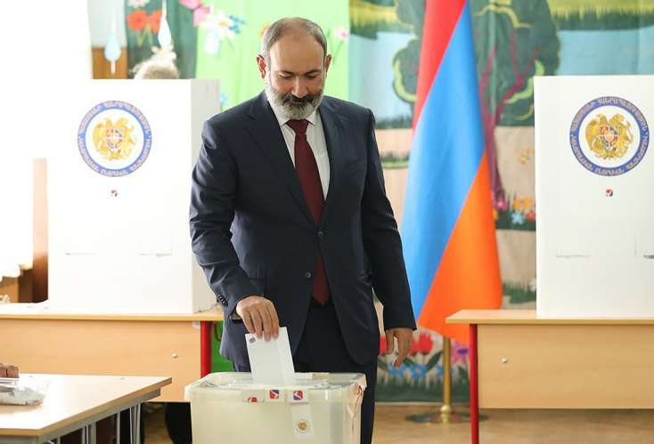 Ermənistanda konstitusiya dəyişikliyi nə vəd edir? -
