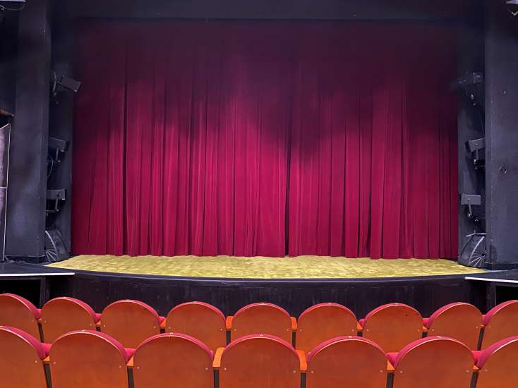 Peşəkar milli teatrın 150 illik yubileyinin qeyd edilməsi haqqında- 