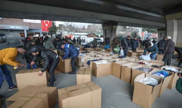 Bakıda daha 4 ünvanda Türkiyə üçün yardımların toplanmasına başlanıldı - 