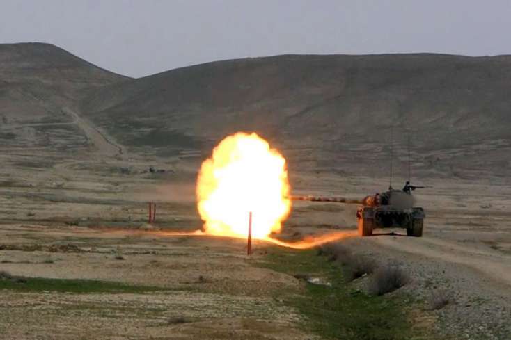 Azərbaycan Ordusunun tank bölmələrinin döyüş hazırlığı artırılır - 